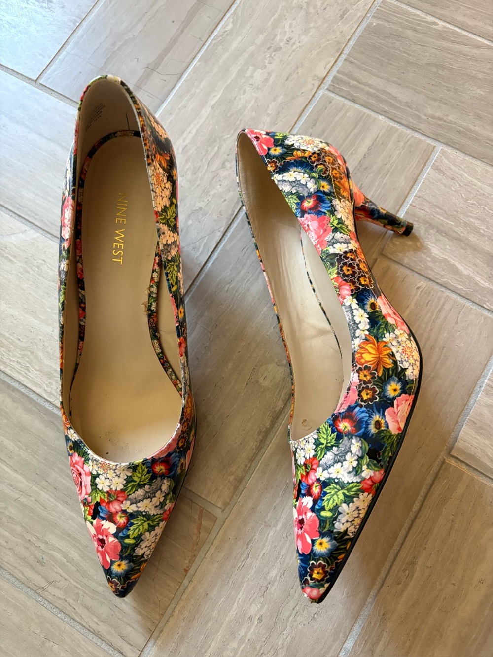 Nine West Arlene Floral Pump